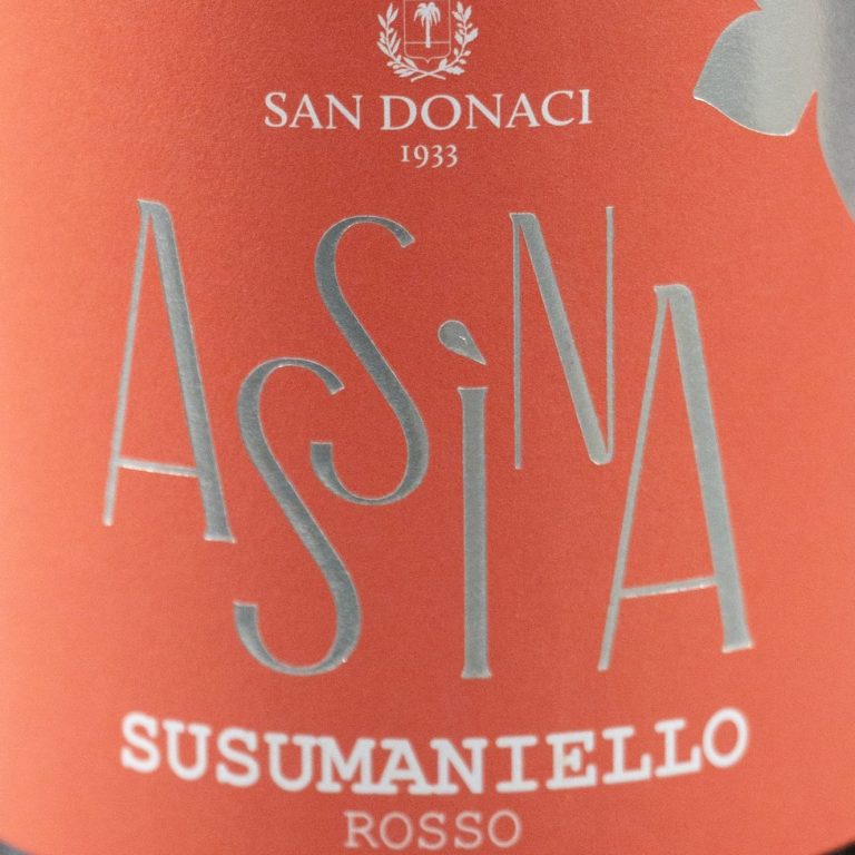 Weinlabel von San Donaci mit dem Namen "ASSINA", Sorte: Susumaniello, Farbe: Rot.